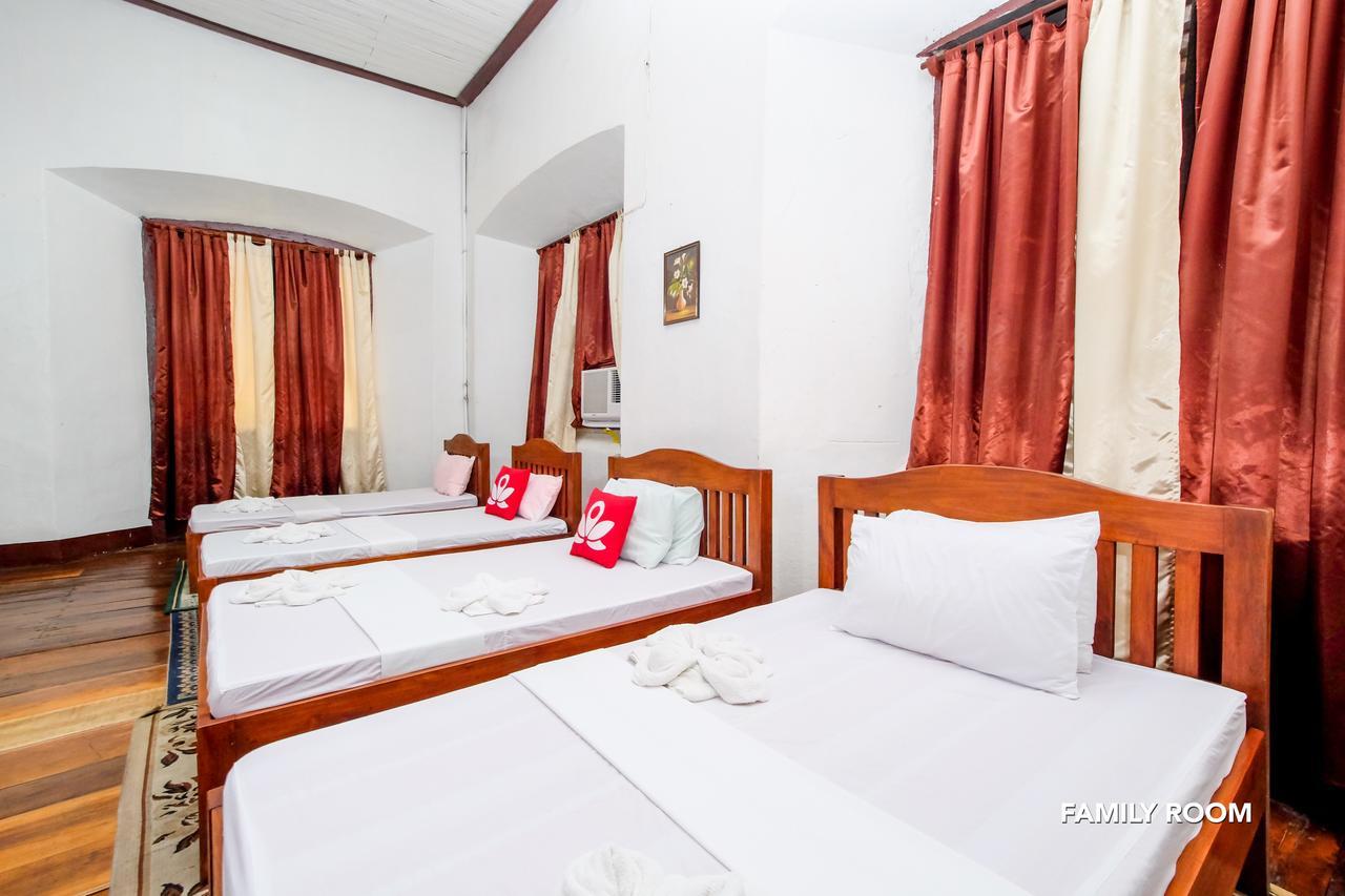 Zen Rooms Calle Crisologo Βιγκάν Εξωτερικό φωτογραφία