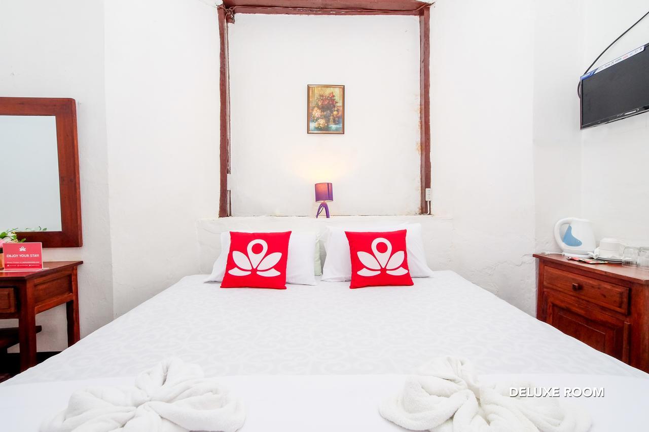 Zen Rooms Calle Crisologo Βιγκάν Εξωτερικό φωτογραφία