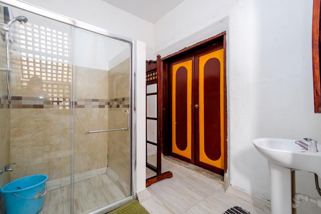 Zen Rooms Calle Crisologo Βιγκάν Εξωτερικό φωτογραφία