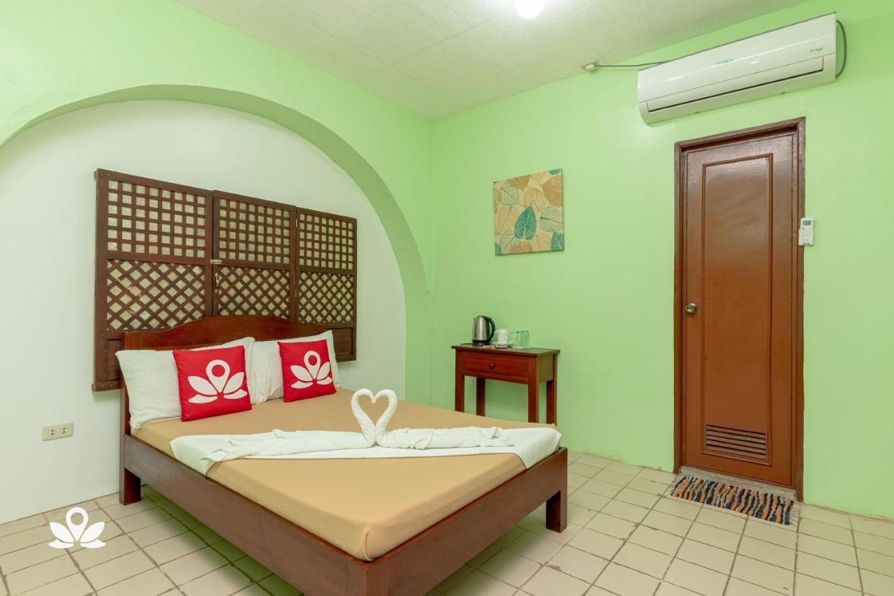 Zen Rooms Calle Crisologo Βιγκάν Εξωτερικό φωτογραφία
