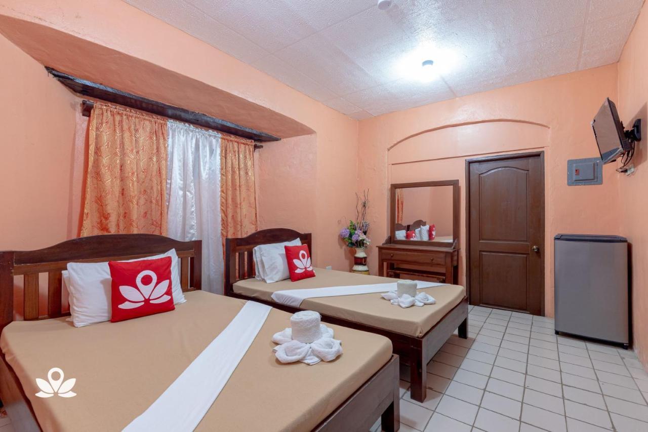 Zen Rooms Calle Crisologo Βιγκάν Εξωτερικό φωτογραφία