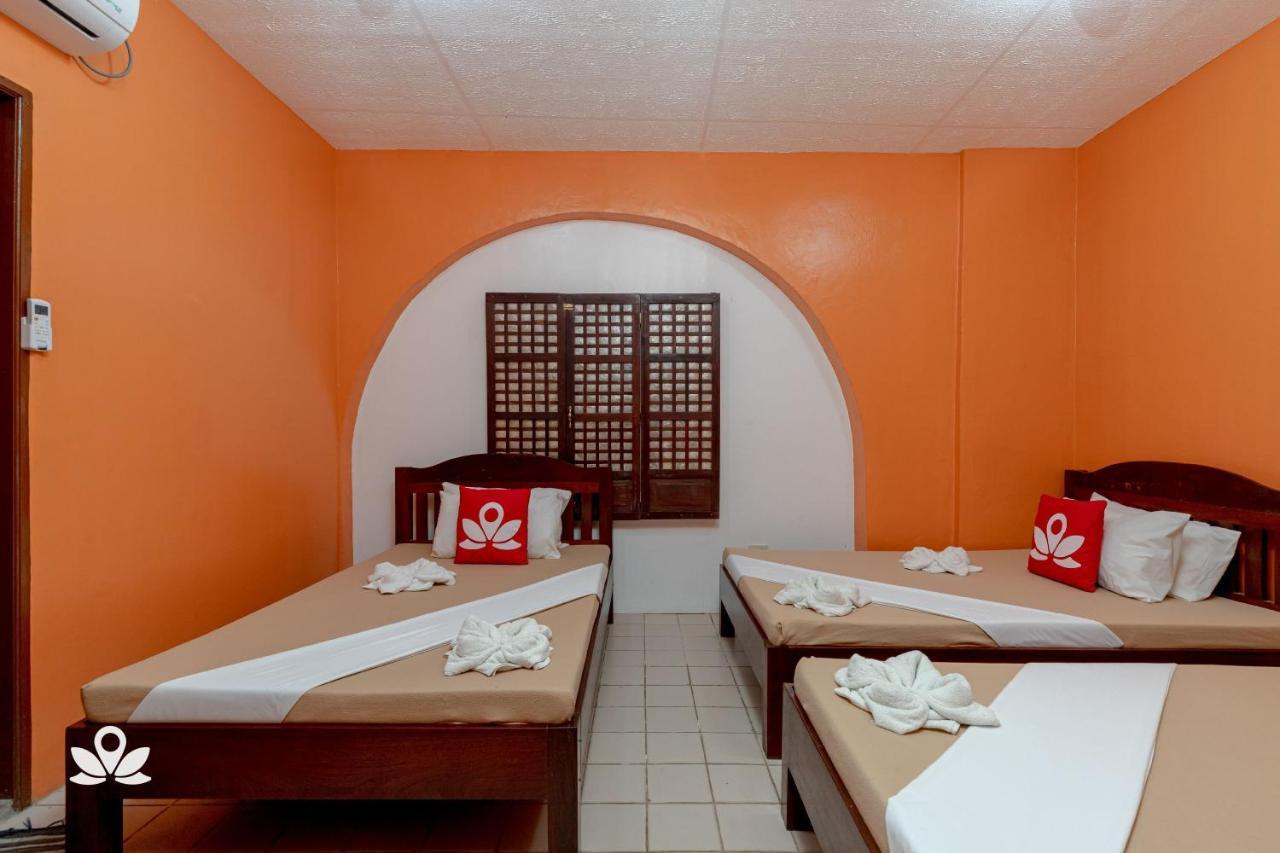 Zen Rooms Calle Crisologo Βιγκάν Εξωτερικό φωτογραφία